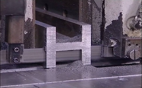 吴忠大揭秘：带锯条价格多少钱才能买到高质量的产品？